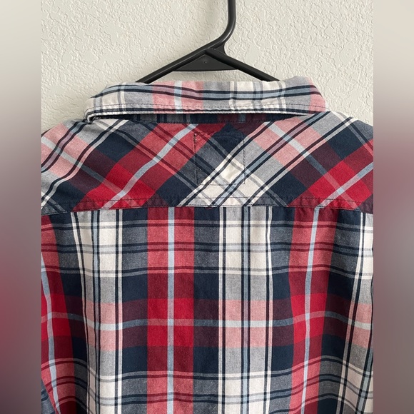 Men’s Levi’s Button Down Long Sleeve Plaid Red, White & Blue Shirt, Size Medium - Picture 9 of 9